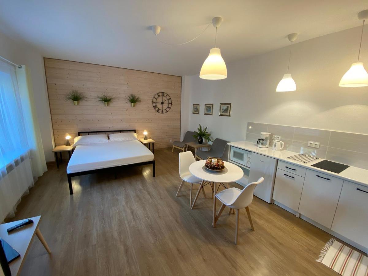 Mily Apartament Ustrzyki Dolne Buitenkant foto